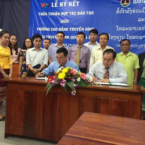 Việt Nam giúp Lào đào tạo nguồn nhân lực trong lĩnh vực truyền hình - ảnh 1